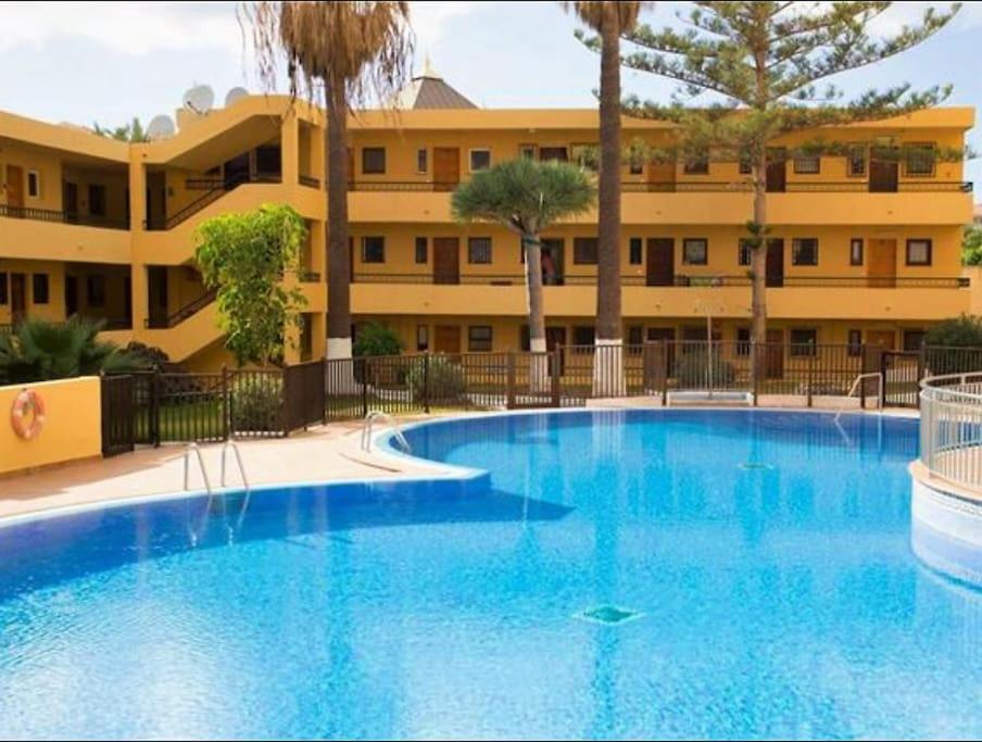 Studio In Torres Del Sol Griffin Near The Beach Arona  Extérieur photo