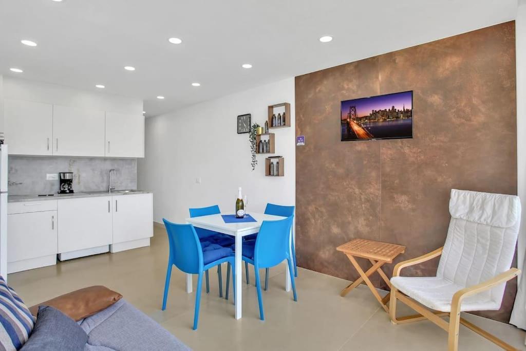 Studio In Torres Del Sol Griffin Near The Beach Arona  Extérieur photo