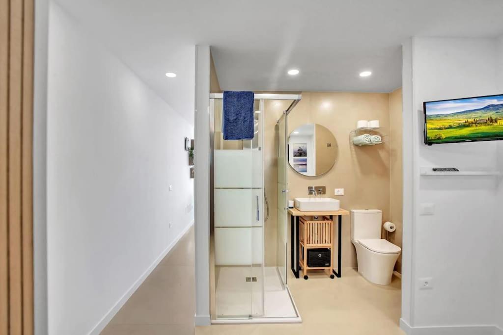 Studio In Torres Del Sol Griffin Near The Beach Arona  Extérieur photo