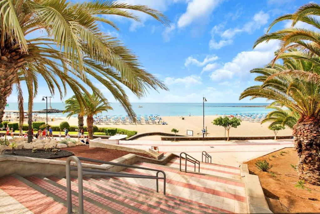 Studio In Torres Del Sol Griffin Near The Beach Arona  Extérieur photo