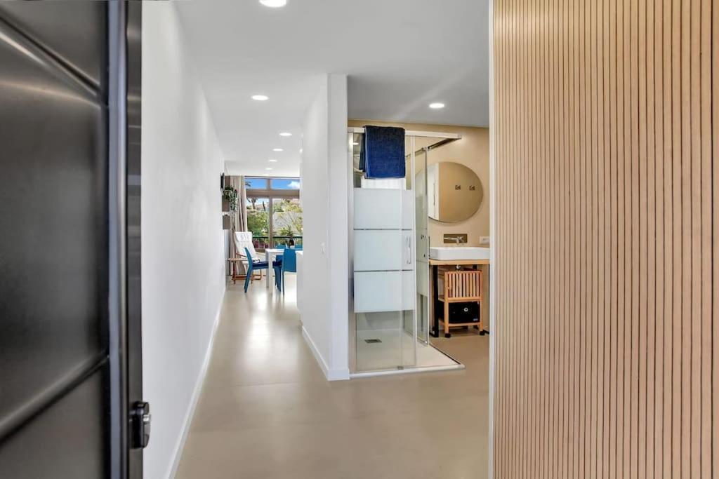 Studio In Torres Del Sol Griffin Near The Beach Arona  Extérieur photo